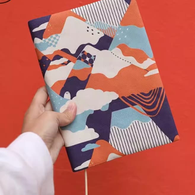 幾何学模様のブックカバー 【富士の垣根に雪は降りつつ】