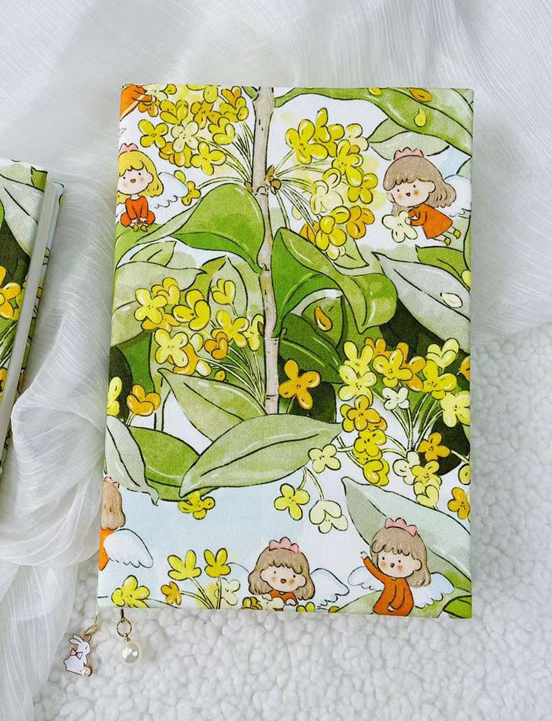 お花畑の小さな妖精ブックカバー