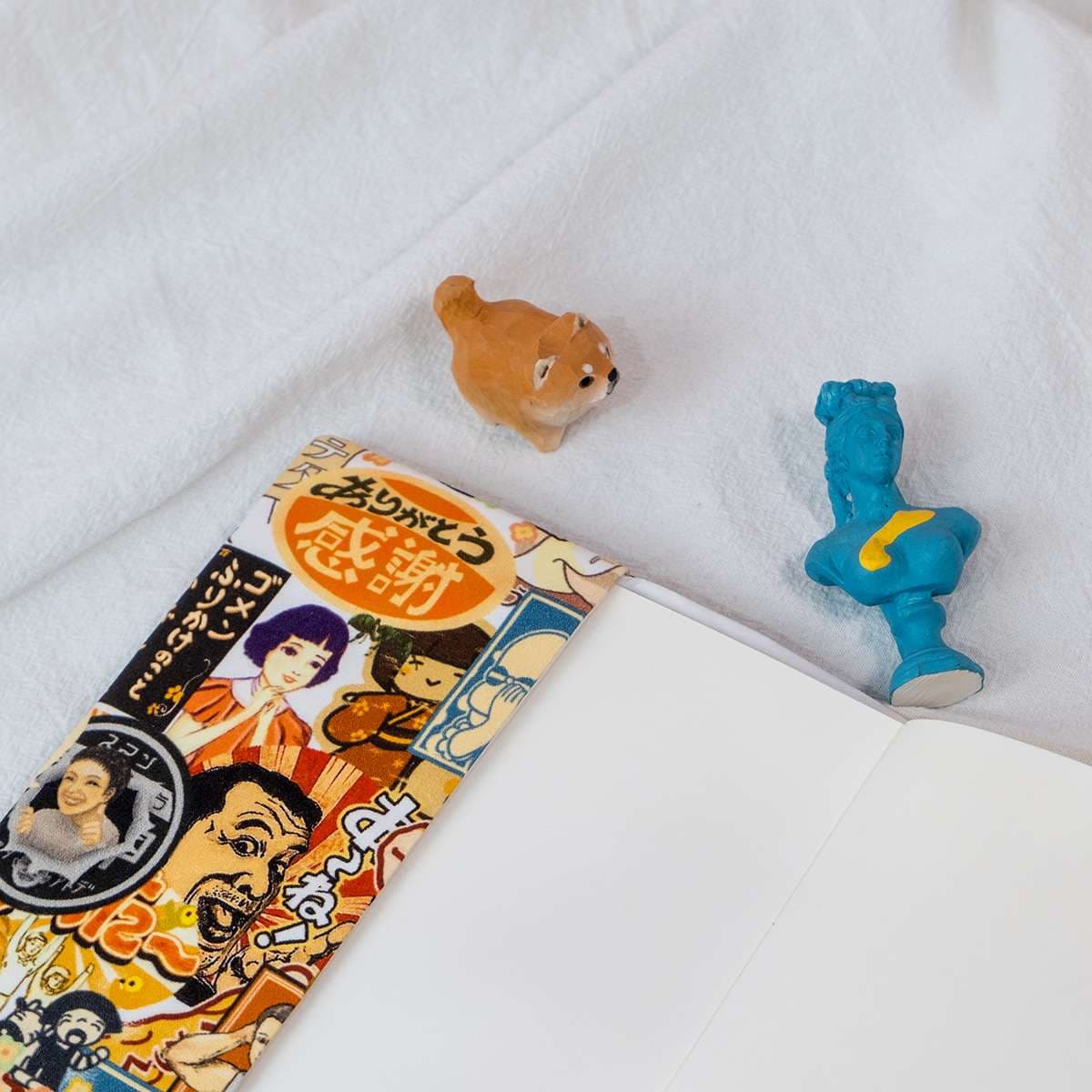 レトロ昭和ポップアート柄ブックカバー