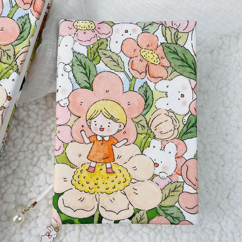 お花畑の小さな妖精ブックカバー
