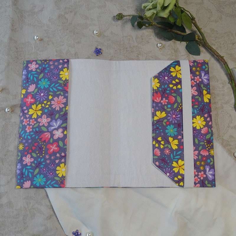 ブックカバー 布