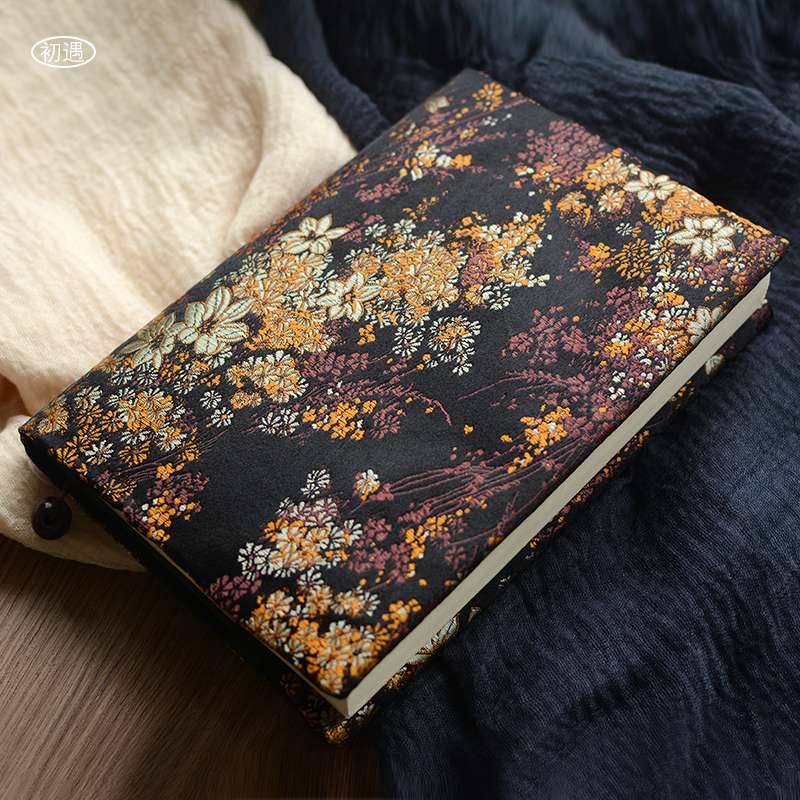 花柄刺繍入り高級ブックカバー