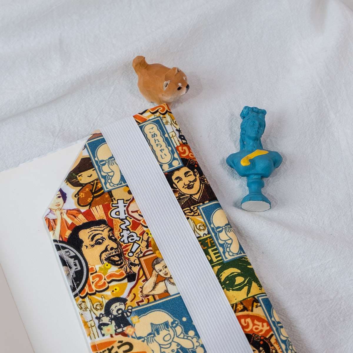 レトロ昭和ポップアート柄ブックカバー