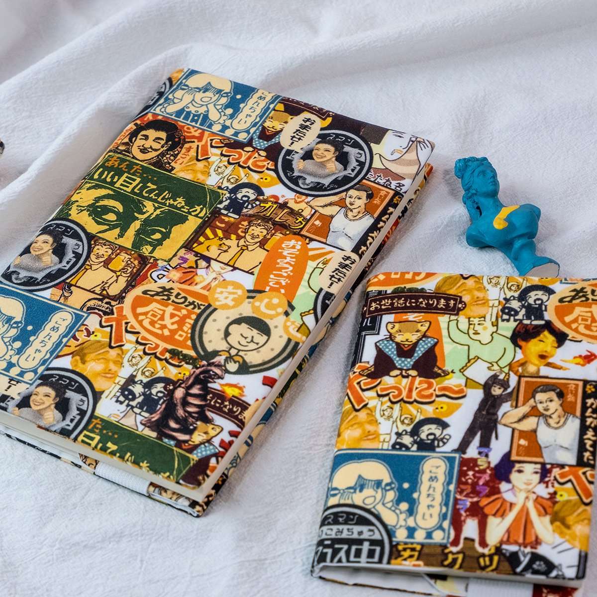 レトロ昭和ポップアート柄ブックカバー