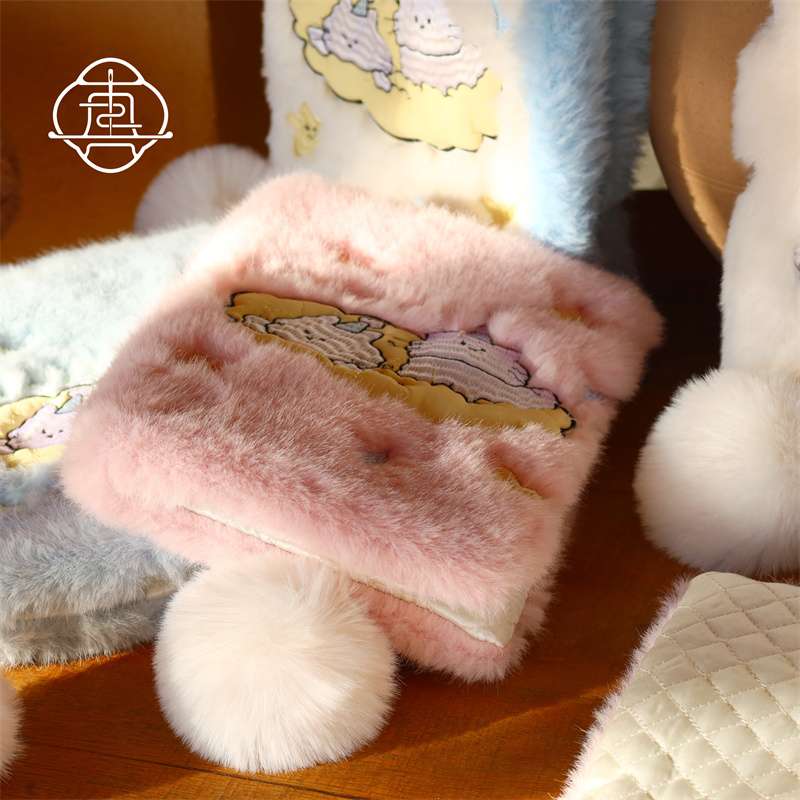 もふもふ雲の上の猫ちゃんブックカバー 【雲の上に乗っかるかわうさぎ】