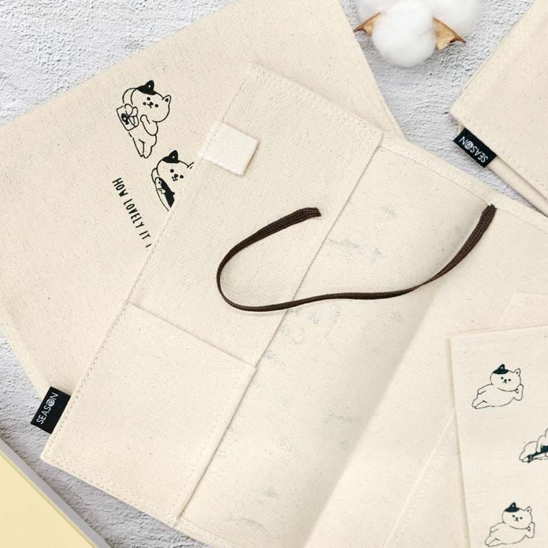 ねこのイラスト入りブックカバー