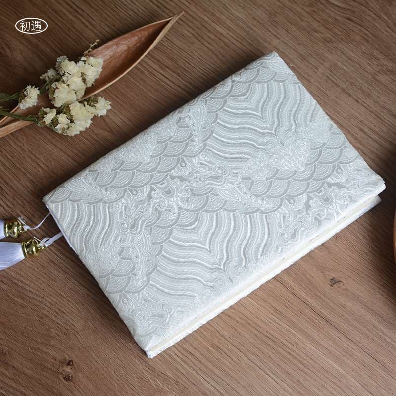 波模様刺繍入り高級ブックカバー