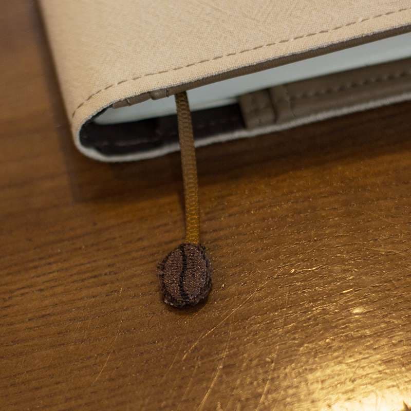 猫と少女の刺繍マイクロファイバーレザー製ブックカバー a5,a6サイズ対応