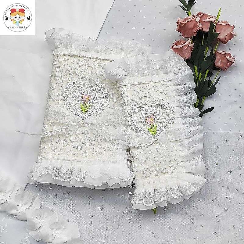 レース装飾ハート刺繍ブックカバー A5（ビジネス書）