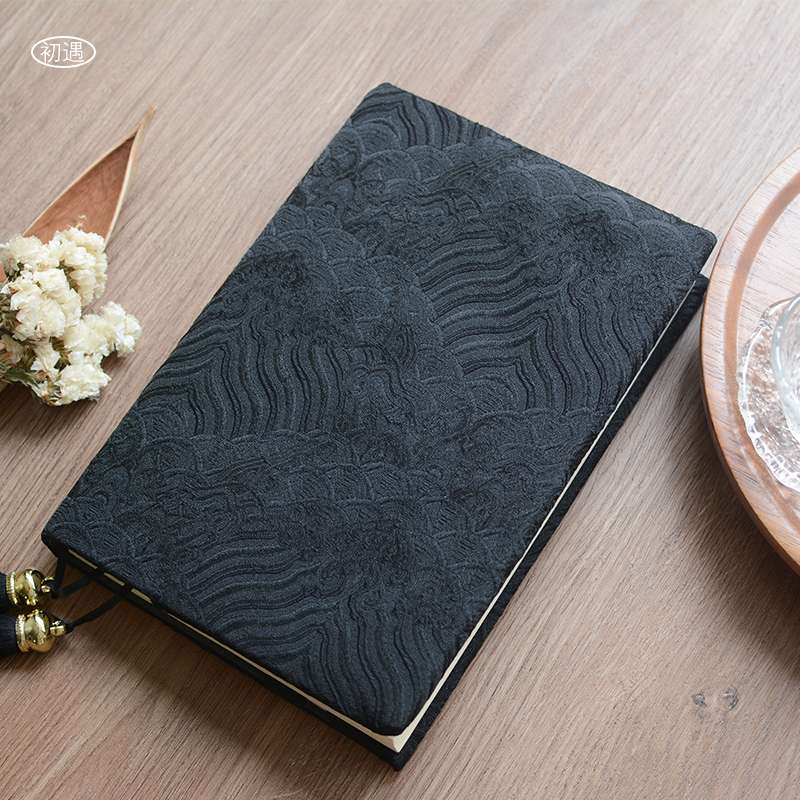 波模様刺繍入り高級ブックカバー