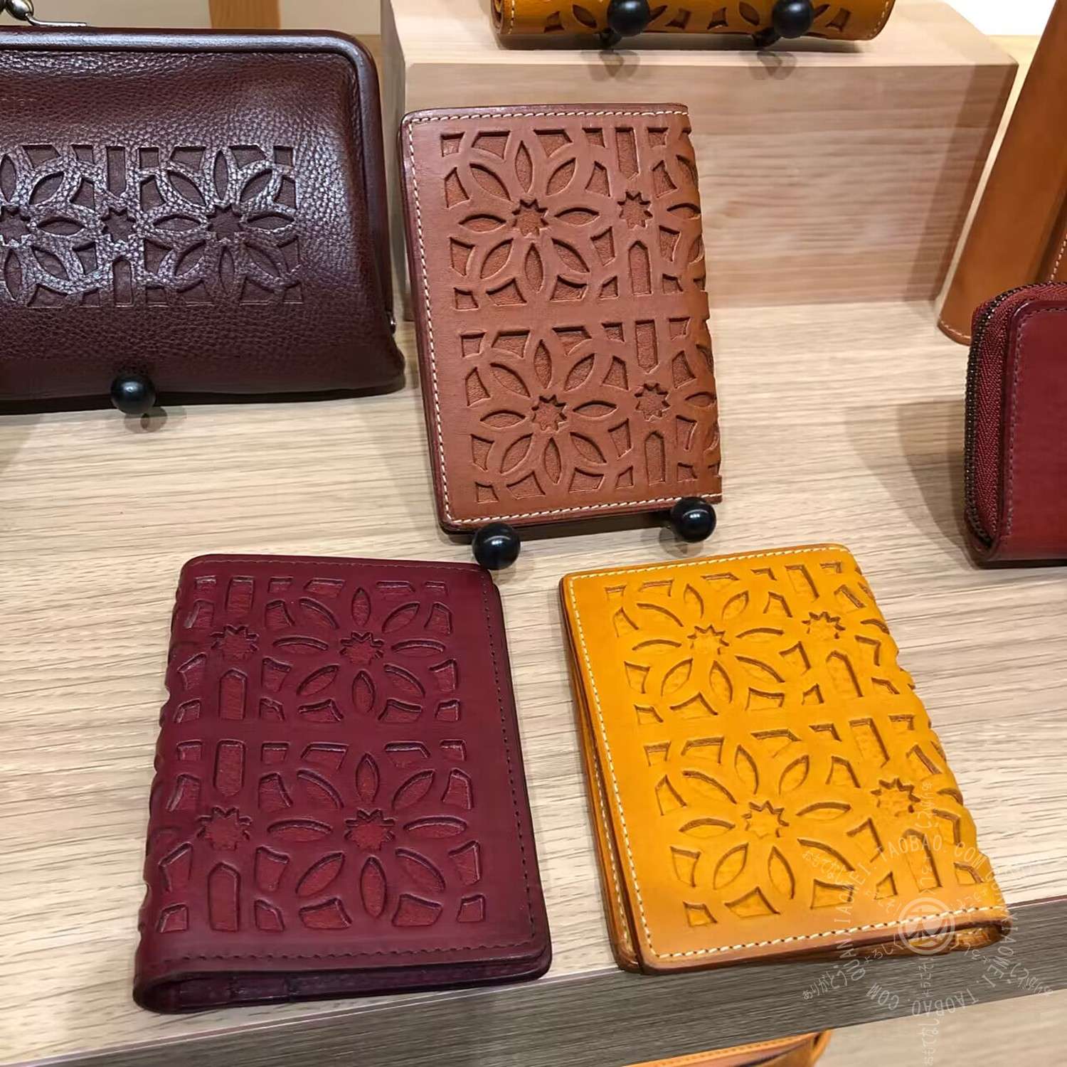 花鏡デザイン レザーウォレットカバー