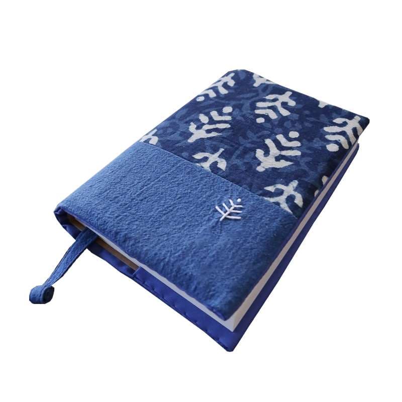 藍染め和柄ブックカバー