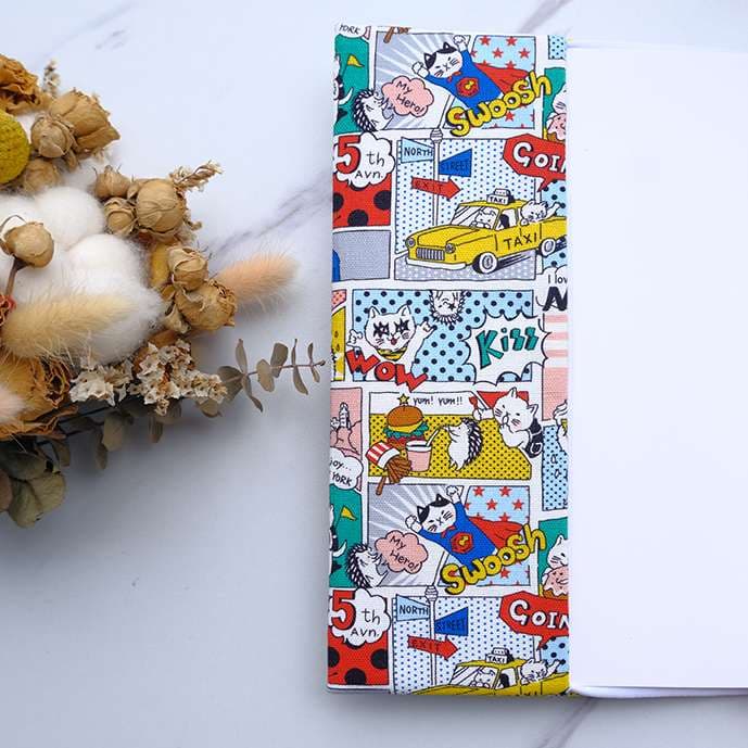 キャラクター漫画風ブックカバー