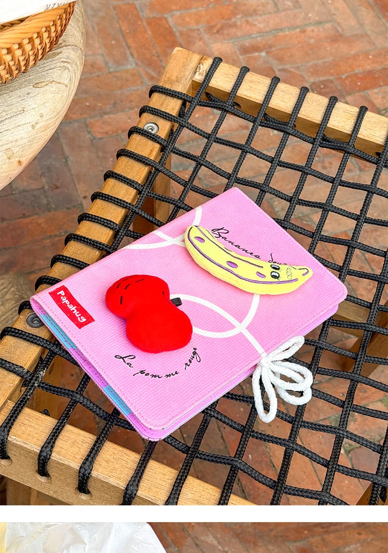ブックカバー フルーツ刺繍の絵本ブックカバー